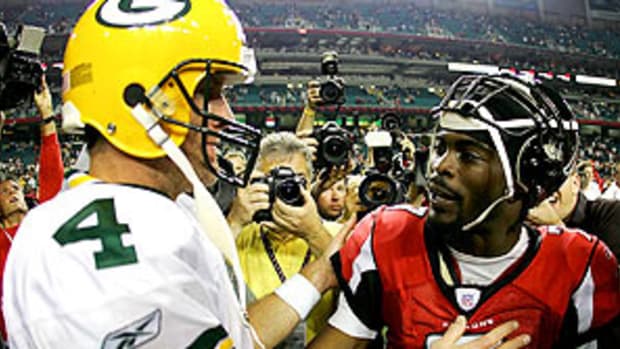 brett-favre-michael-vick.jpg